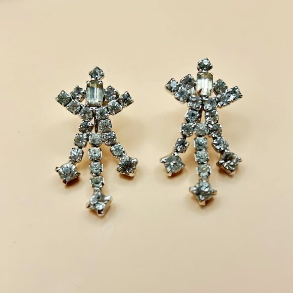 Vintage Avon Silver Tone Rhinestone Tennis Bracelet – Floral Vine Design, Signed - Picture 4 of 8